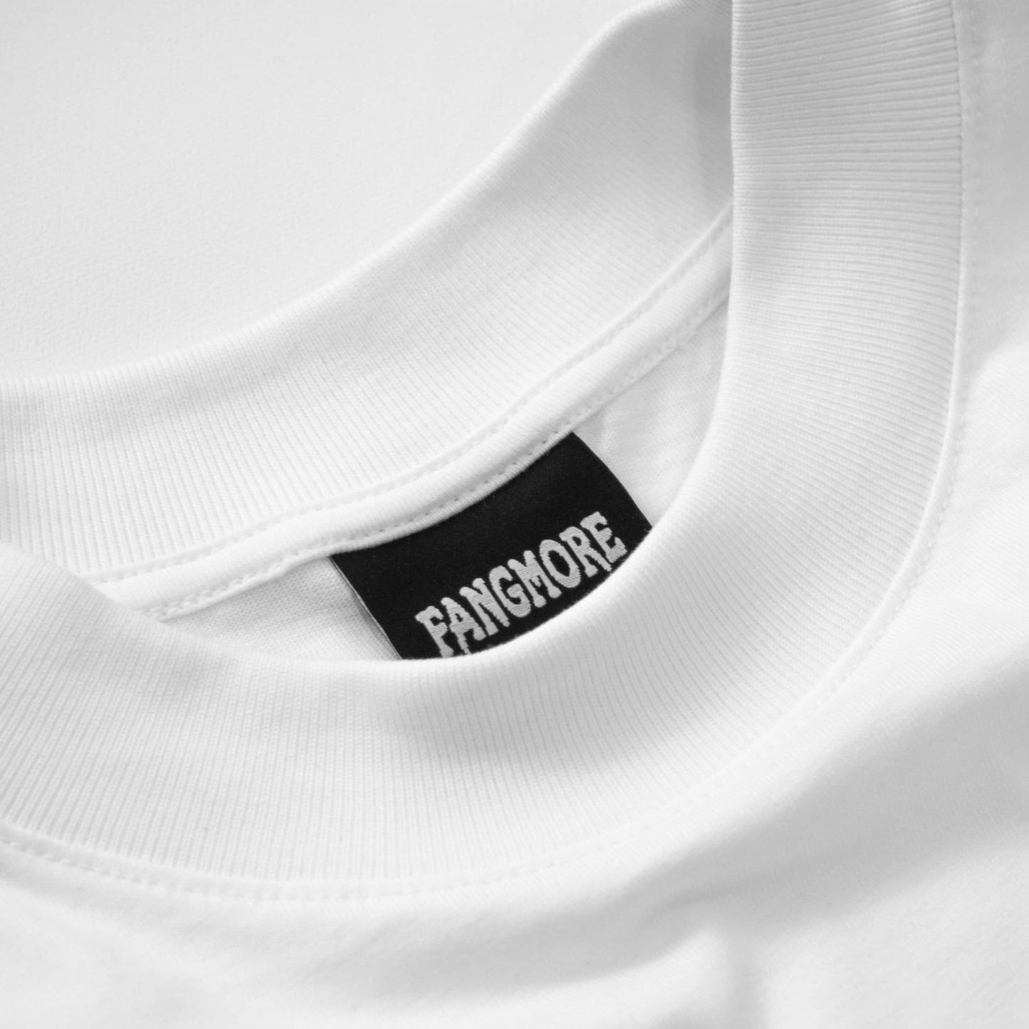 BUTTERFLY TEE - WHITE - FANGMORE