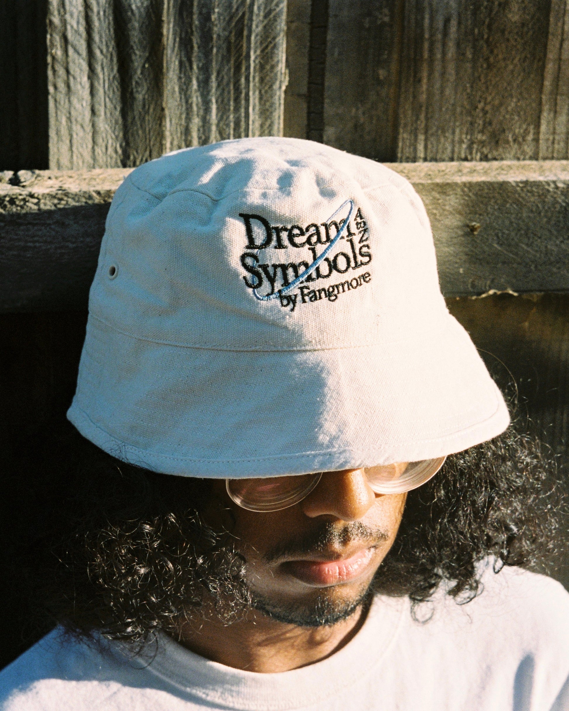 DREAM SYMBOLS BUCKET HAT - CREAM - FANGMORE