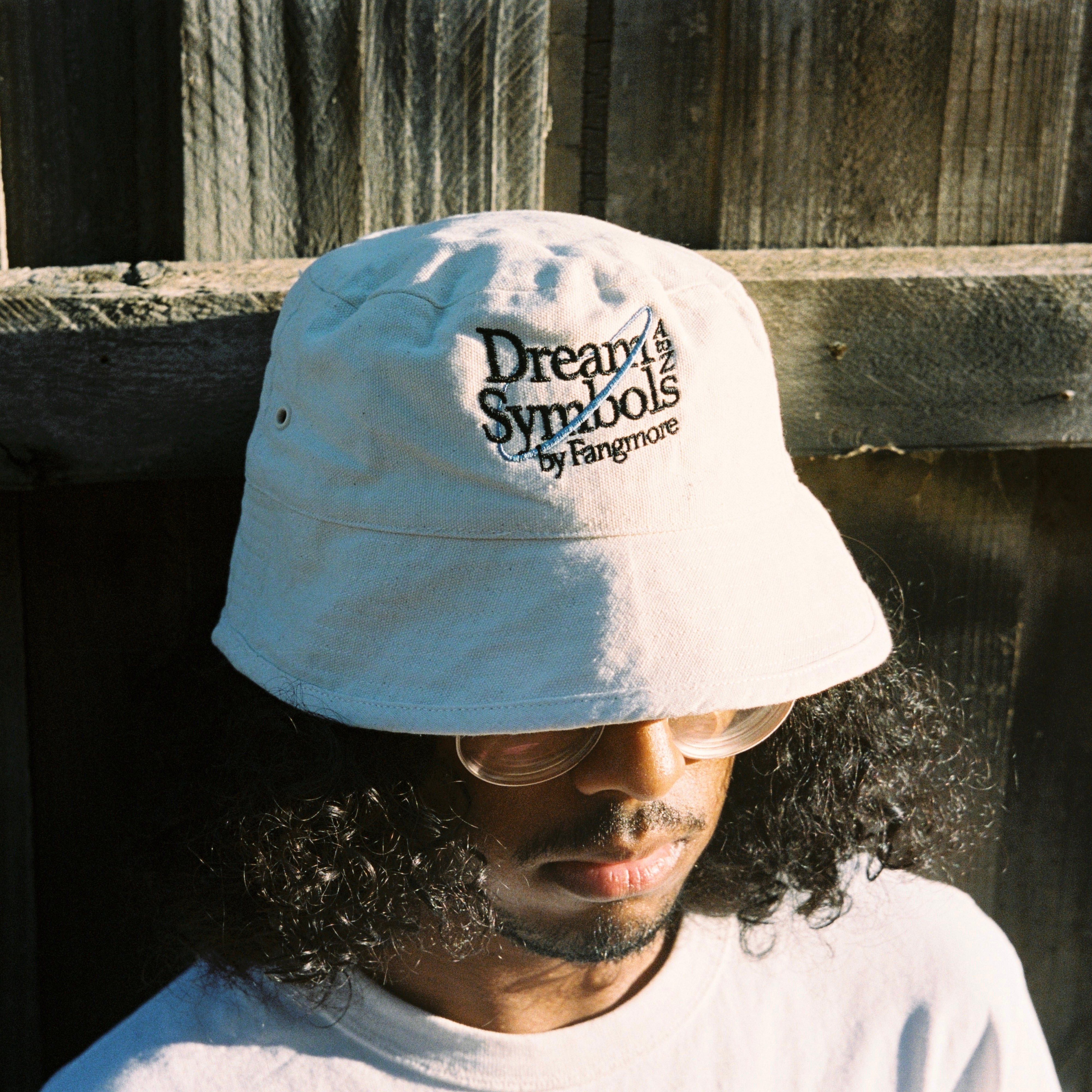 DREAM SYMBOLS BUCKET HAT - CREAM - FANGMORE